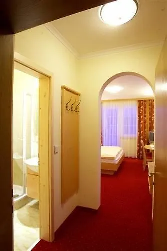 Narnhoferwirt Konukevi 3*